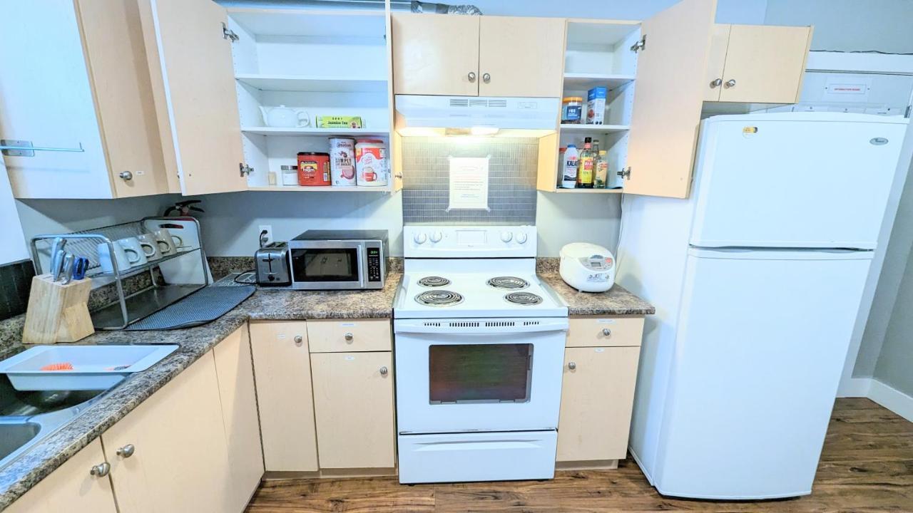 Entire Forest Home Near Nature & Amenities Surrey Eksteriør bilde